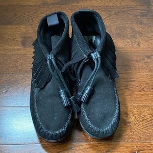 Rag & Bone Black Suede Fringe Moccasin Boots Women’s Size US 7 or 37 Boho Ankle